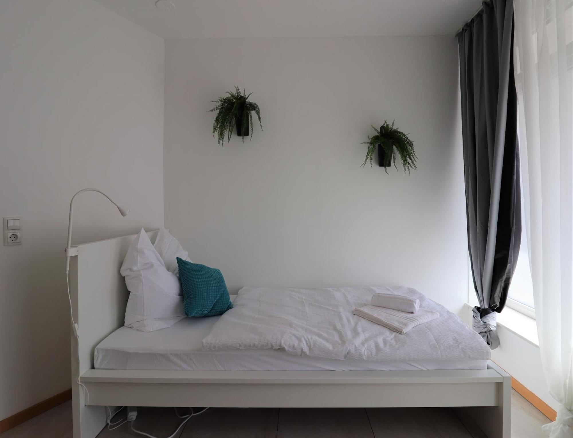 Gross, Modern, Vollausgestattet, Gemuetlich Mit Kueche Und Parkplatz Fuer Urlaub Oder Business Apartment Kettig Exterior photo