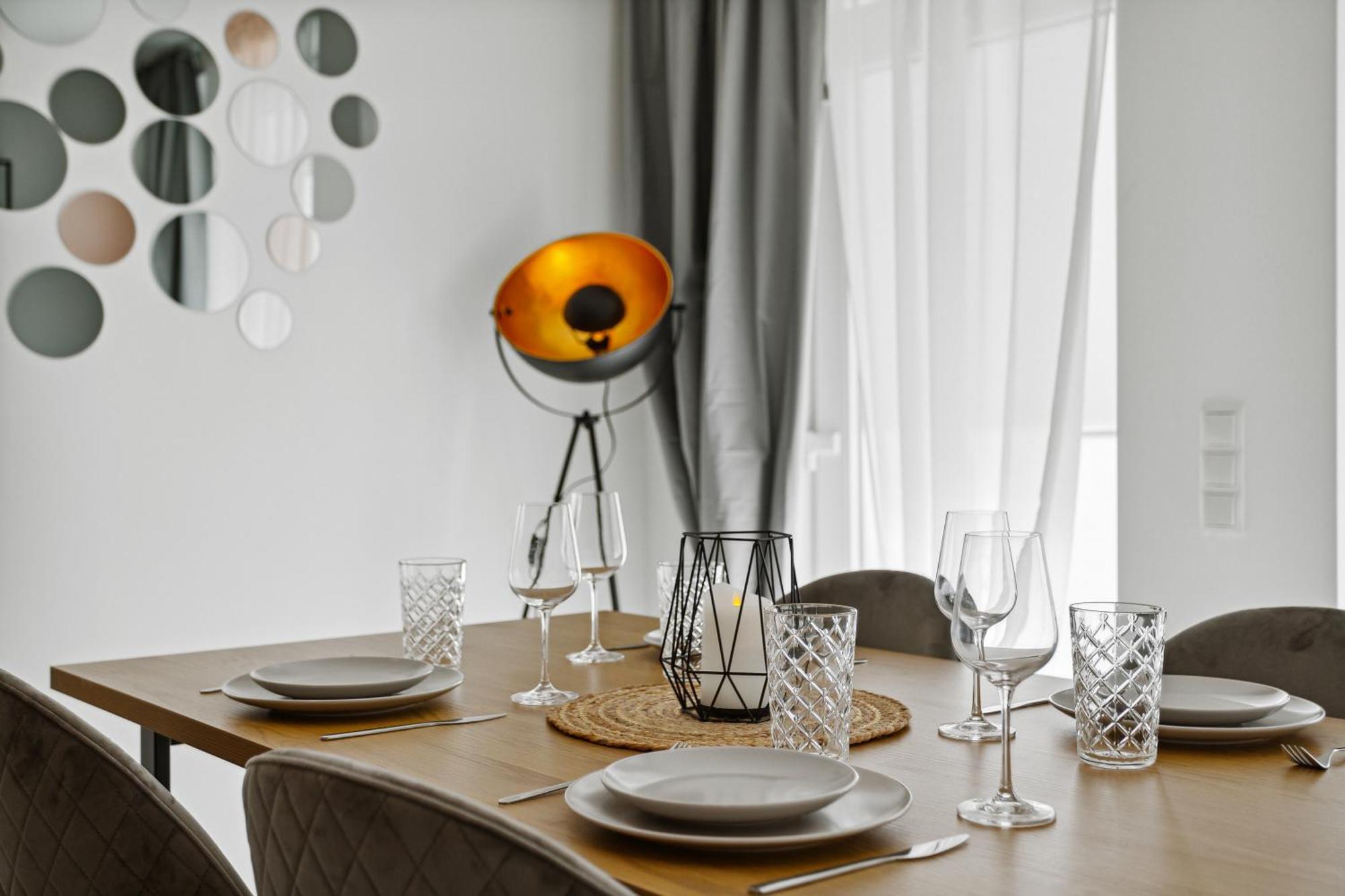 Gross, Modern, Vollausgestattet, Gemuetlich Mit Kueche Und Parkplatz Fuer Urlaub Oder Business Apartment Kettig Exterior photo